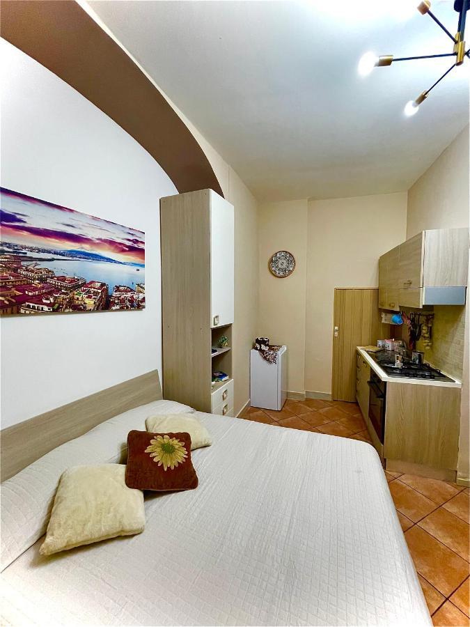 Materday Apartment Napels Buitenkant foto